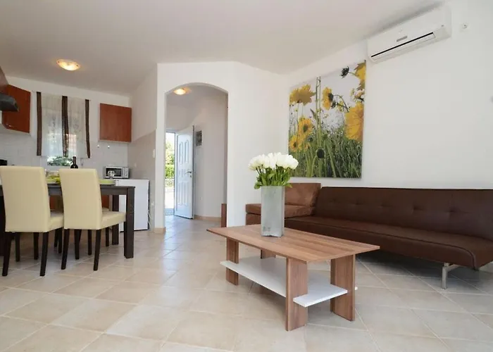 Dora Comfortable * Labin (Istria)
